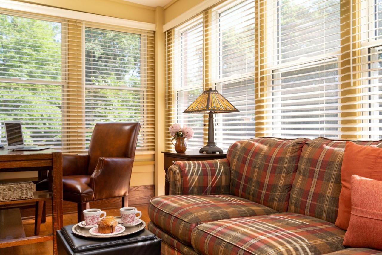 The Buckingham Inn Madison Luaran gambar
