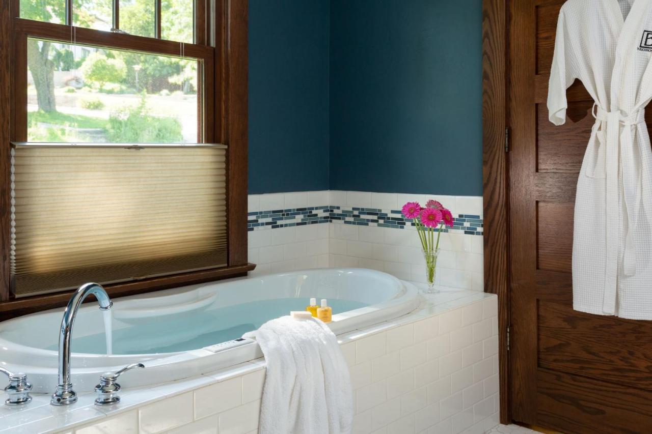 The Buckingham Inn Madison Luaran gambar